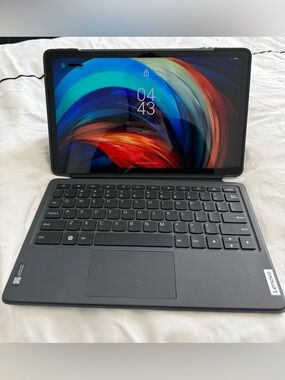 Lenovo Tab P11 (2nd Gen) + Keyboard Case | 128GB | Good Condition